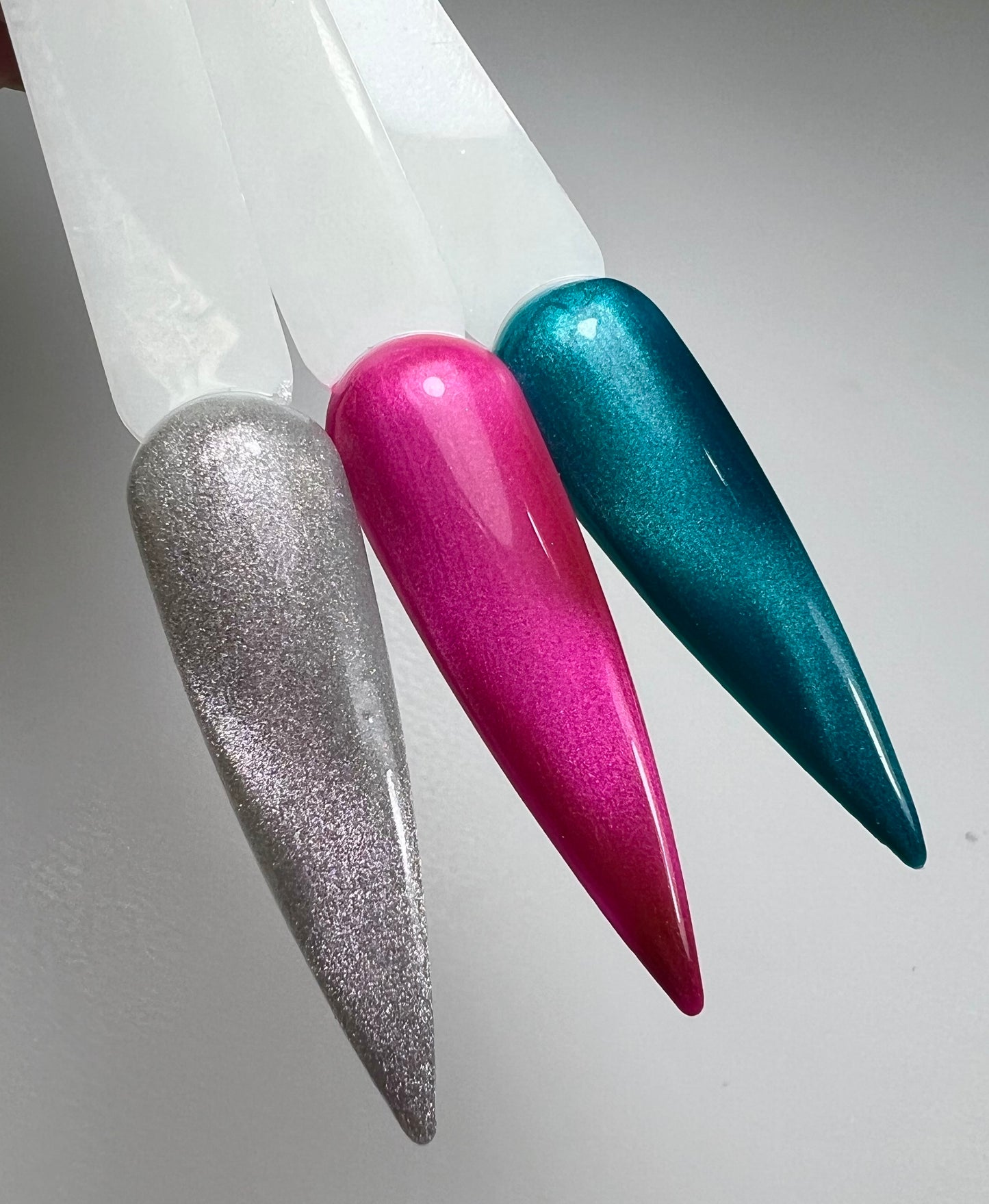 Cat Eye Gel Polish -Fuchsia
